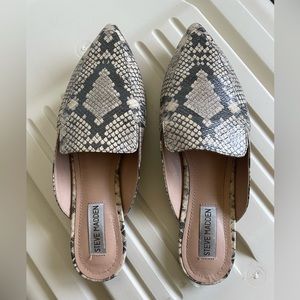 Steve Madden Slides / Mules - Like New!